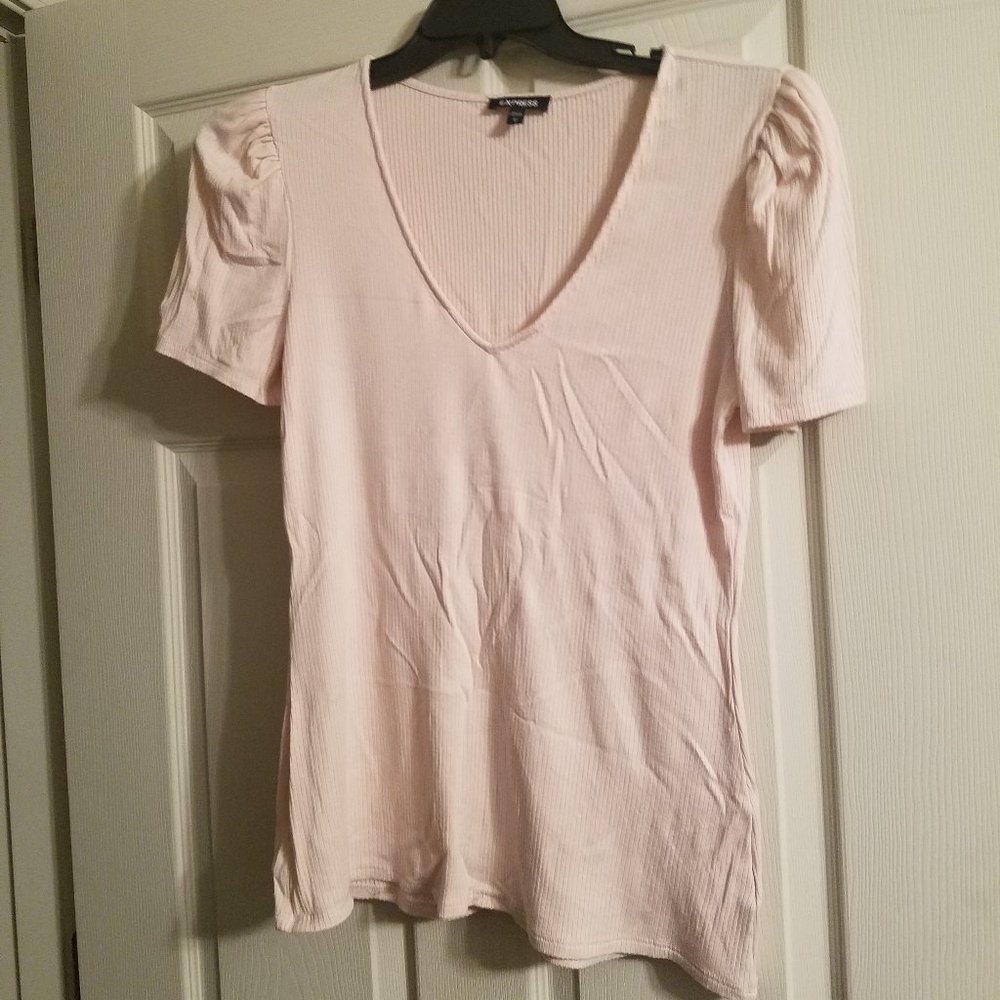 Express Puffed Sleeve Top